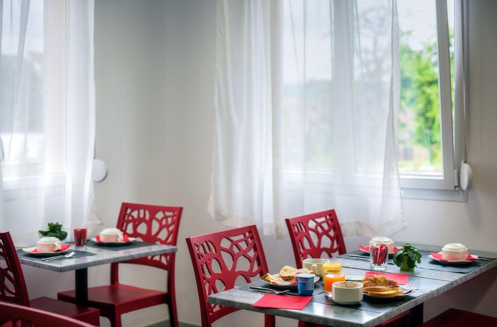 Comfort Aparthotel Mutzig Portes D'Alsace Exterior photo