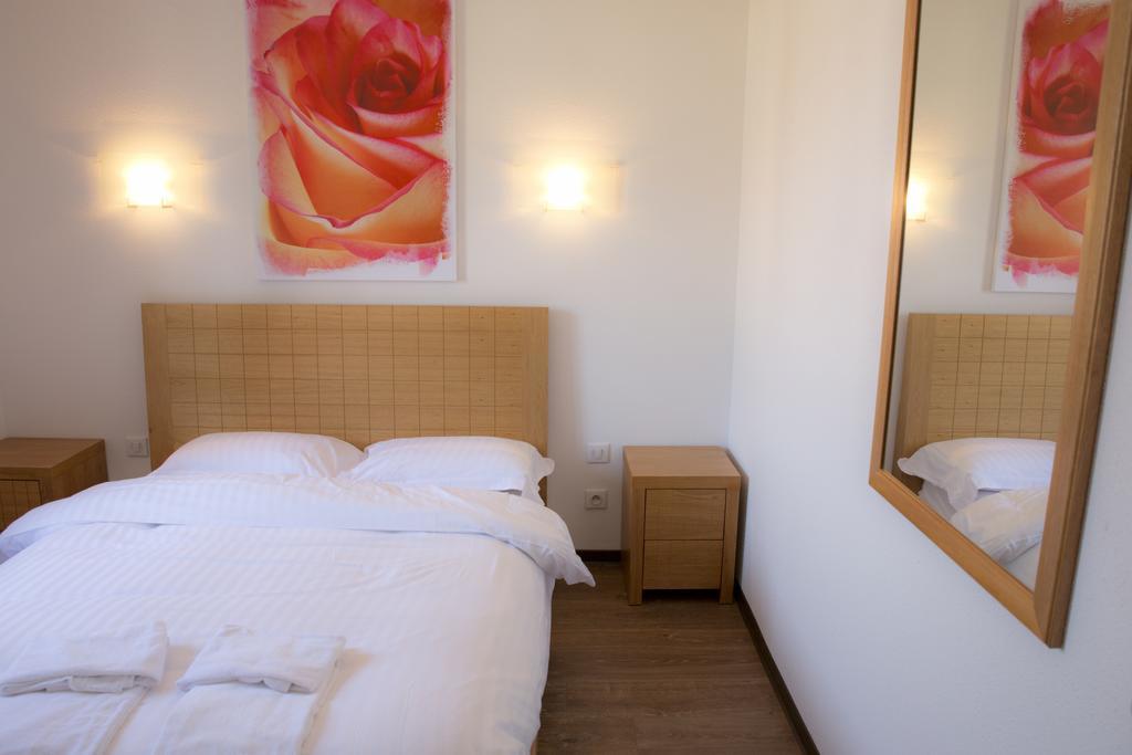 Comfort Aparthotel Mutzig Portes D'Alsace Exterior photo
