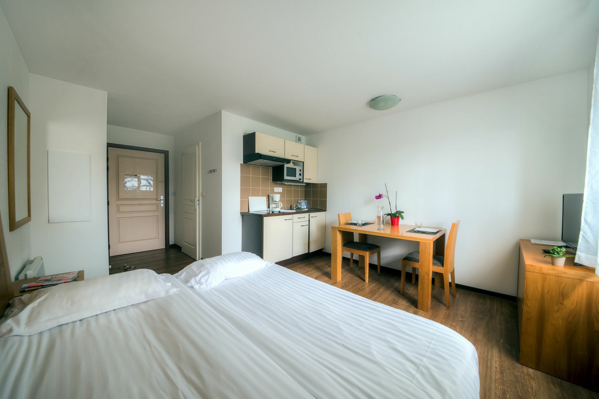 Comfort Aparthotel Mutzig Portes D'Alsace Exterior photo